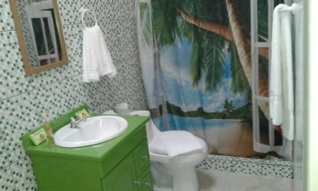 Cabinas Hukats Secret Jungle Puerto Viejo de Talamanca Luaran gambar